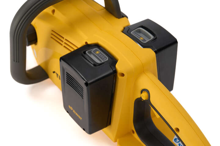 STIGA Akku-Kettensäge CS 300e Kit